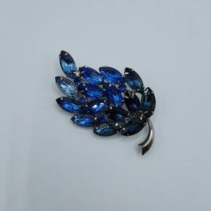 Vintage Ombre Hues of Blue Rhinestone Leaf Prongset Brooch OS